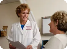 Doctora con paciente